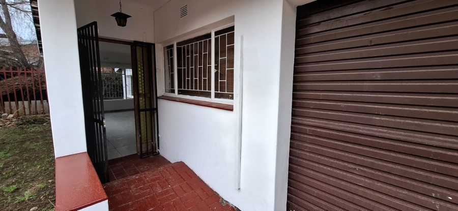 6 Bedroom Property for Sale in Ficksburg Free State